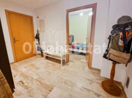 Flat, 151 m², almost new, Zona
