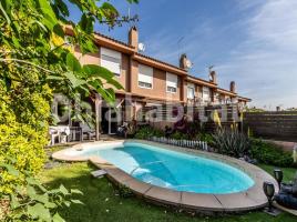 Houses (terraced house), 205 m², Zona