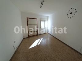 Pis, 82 m², prop de bus i tren, Calle Torrent de Can Mariner