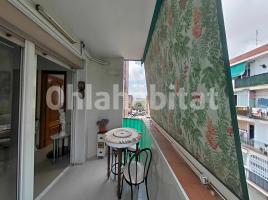 Piso, 76 m², cerca de bus y tren, Calle de l'Estadella