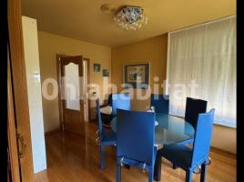 Casa (chalet / torre), 300 m²