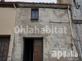 Casa (unifamiliar adossada), 286 m², Zona