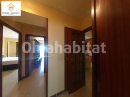 Pis, 120 m², prop de bus i tren, Calle Av Can Serra