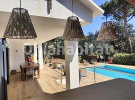 Houses (villa / tower), 257 m²