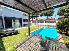 Houses (terraced house), 130 m², almost new, Zona