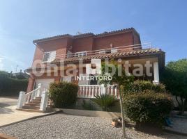 Casa (unifamiliar adossada), 180 m², Zona