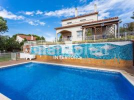 Casa (unifamiliar adosada), 346 m², seminuevo, Zona