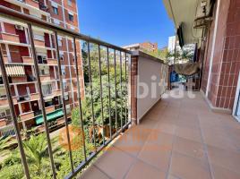 Pis, 115 m², prop bus i metro, Calle de Guipúscoa