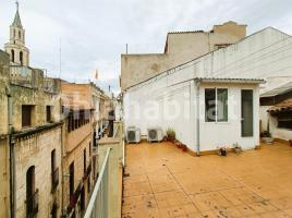 Casa (unifamiliar adosada), 361 m², cerca de bus y tren