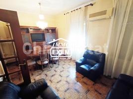  (unifamiliar adossada), 230 m², près de bus et de train