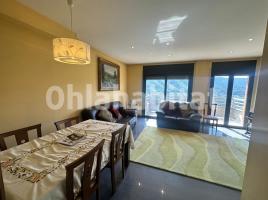 Pis, 102 m², presque neuf