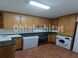 Lloguer pis, 80 m², prop de bus i tren, Calle Reial