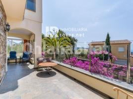 Casa (unifamiliar adossada), 265 m², Zona