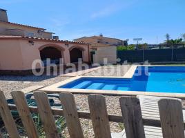 Casa (xalet / torre), 230 m², prop de bus i tren, Avenida MONTSERRAT