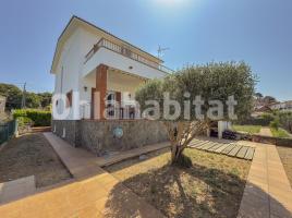 Casa (unifamiliar aïllada), 252 m², Calle de Can Mas