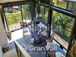 Houses (detached house), 236 m², near bus and train, almost new
