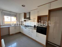 Pis, 113 m², seminou