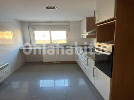 Pis, 113 m², seminou