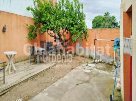 Casa (unifamiliar adosada), 370 m², Zona