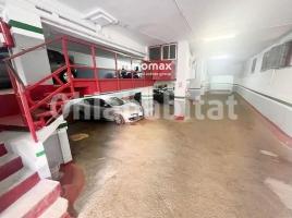 Local comercial, 339 m², Zona
