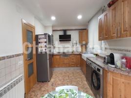 Casa (unifamiliar adossada), 215 m², prop de bus i tren
