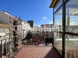 Alquiler piso, 179 m², cerca bus y metro, Calle de Còrsega