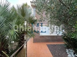 Casa (unifamiliar aïllada), 273 m², prop de bus i tren, seminou, Calle Gardènia