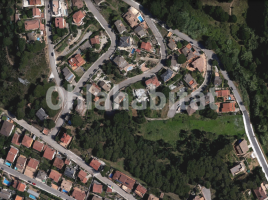 , 445 m²