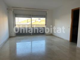 Pis, 113 m², presque neuf, Zona
