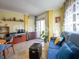 Pis, 75 m², près de bus et de train, presque neuf, Calle SUMELLA