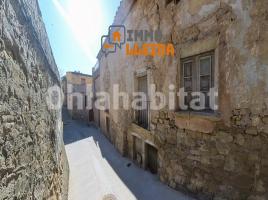  (unifamiliar adossada), 407 m², Calle Germans Salla, 9