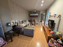 Pis, 98 m², près de bus et de train, Avenida de Roma