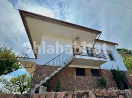 Houses (detached house), 216 m², near bus and train