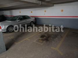 Alquiler plaza de aparcamiento, 8 m², Calle de Pujades
