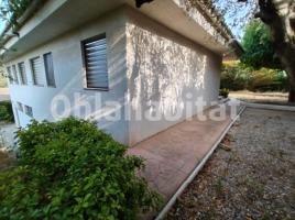  (unifamiliar adossada), 521 m², Calle Pedraforca