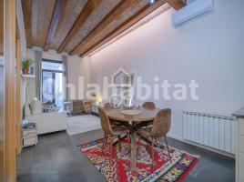 For rent flat, 80 m², near bus and train