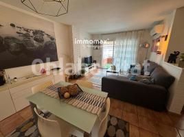 Houses (terraced house), 150 m², Zona