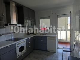 Dúplex, 115 m², cerca de bus y tren
