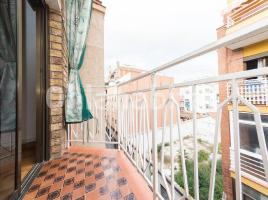 Piso, 62 m², cerca de bus y tren