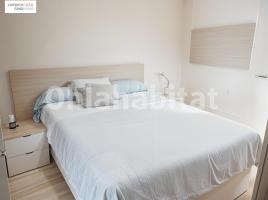 Pis, 77 m², près de bus et de train