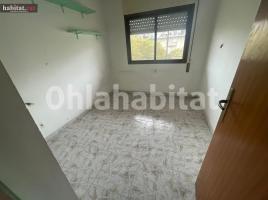 Piso, 106 m², cerca de bus y tren