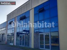 , 330 m²