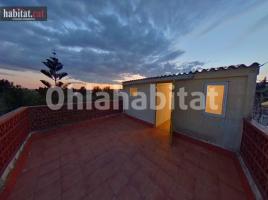Casa (unifamiliar aïllada), 90 m², prop de bus i tren