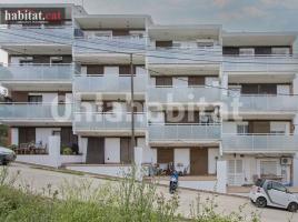 Flat, 48 m², near bus and train