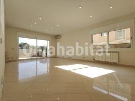 Casa (unifamiliar aïllada), 453 m², prop de bus i tren, seminou