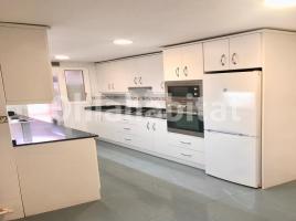 Piso, 106 m², cerca bus y metro
