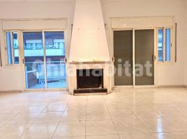 Casa (unifamiliar aïllada), 608 m², prop de bus i tren