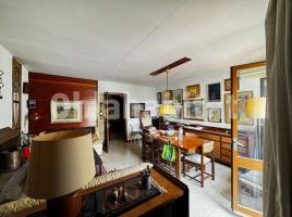 Property Vertical, 369 m²