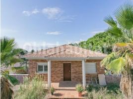 Casa (unifamiliar aislada), 281 m², cerca de bus y tren, seminuevo, Piera