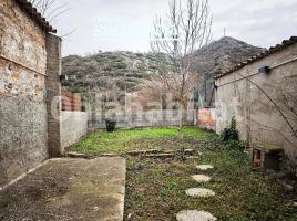 Houses (detached house), 160 m², near bus and train